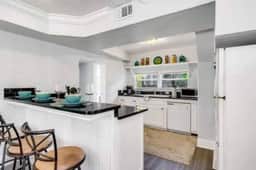 Historic Apt | Walk to Downtown & Arts