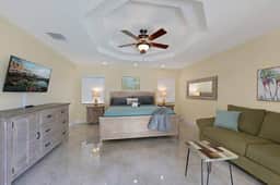 Home with pool by Dream Vacation unit 263