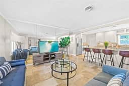 Home w/pool by Dream Vacation unit 332