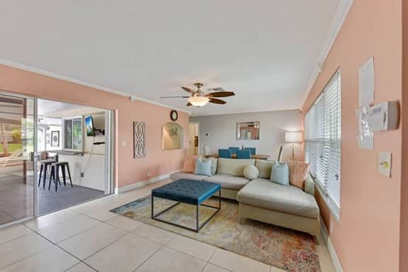 Home w/pool By Dream Vacation OP Canal