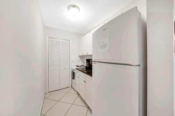 Beach Unit 4 by Dream Vacation