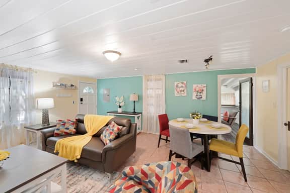 Miami Cottage By Dream Vacation