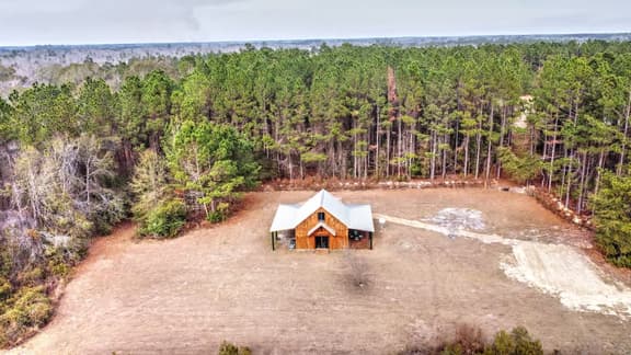 Quiet Acres Barn By Dream Vacation