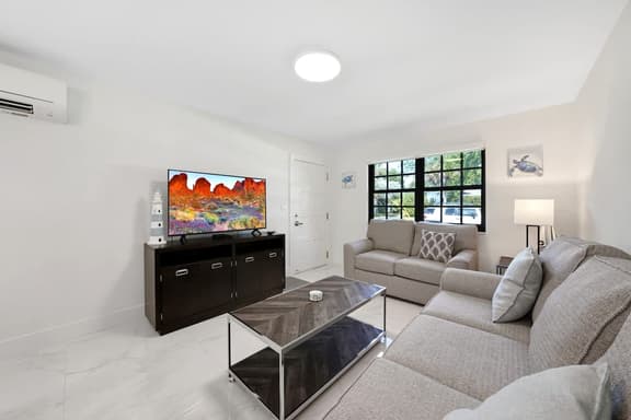 East Beach Apart By Dream Vacation unit 2