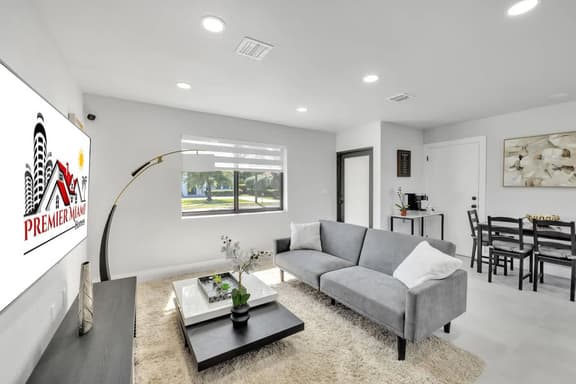 NEW house in Miami| Casa Calle 19 By Dream Vacation